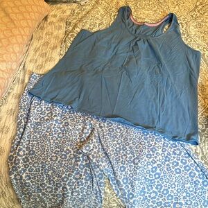 Size XXL capri pajama set